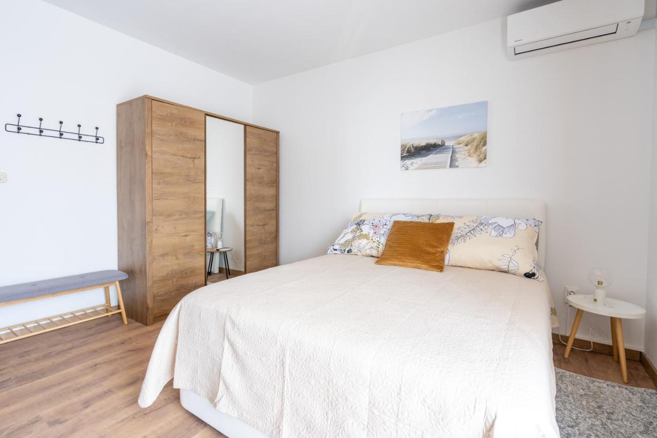 Alto 1 Studio Apartment Rovinj Exterior foto